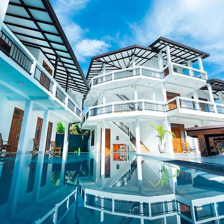 Teya Beach Hotel Ahangama Luaran gambar