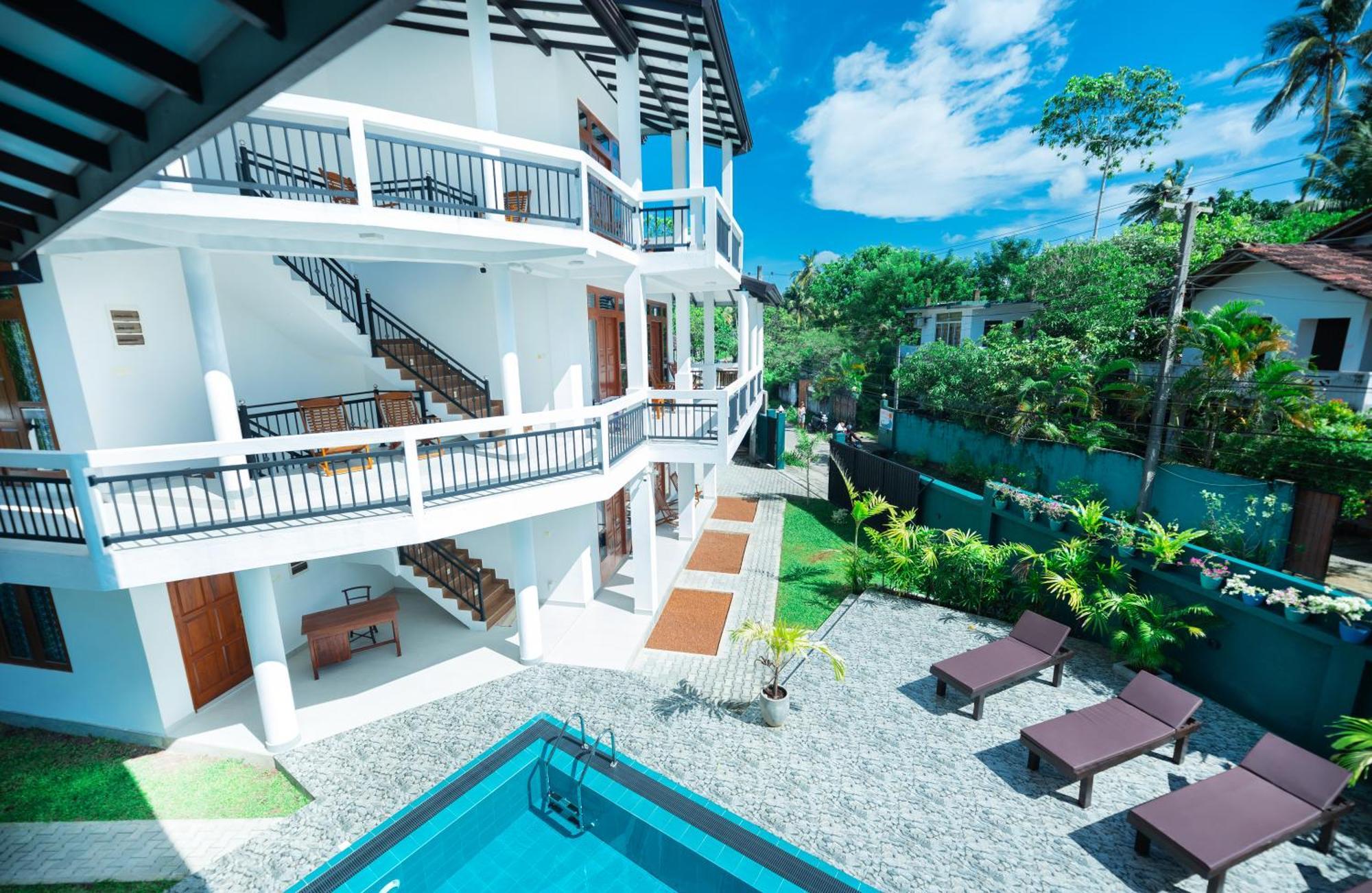 Teya Beach Hotel Ahangama Luaran gambar