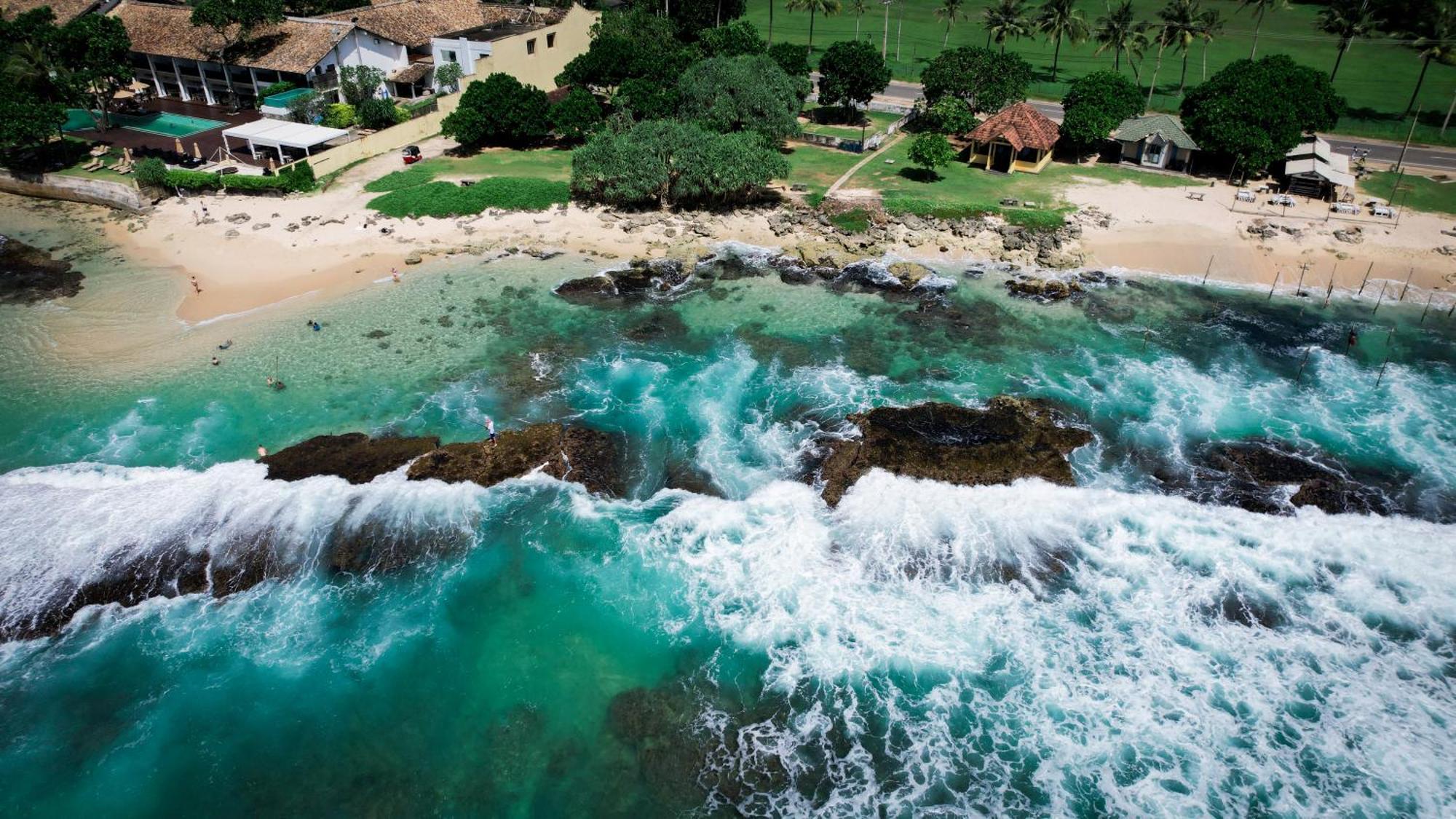 Teya Beach Hotel Ahangama Luaran gambar