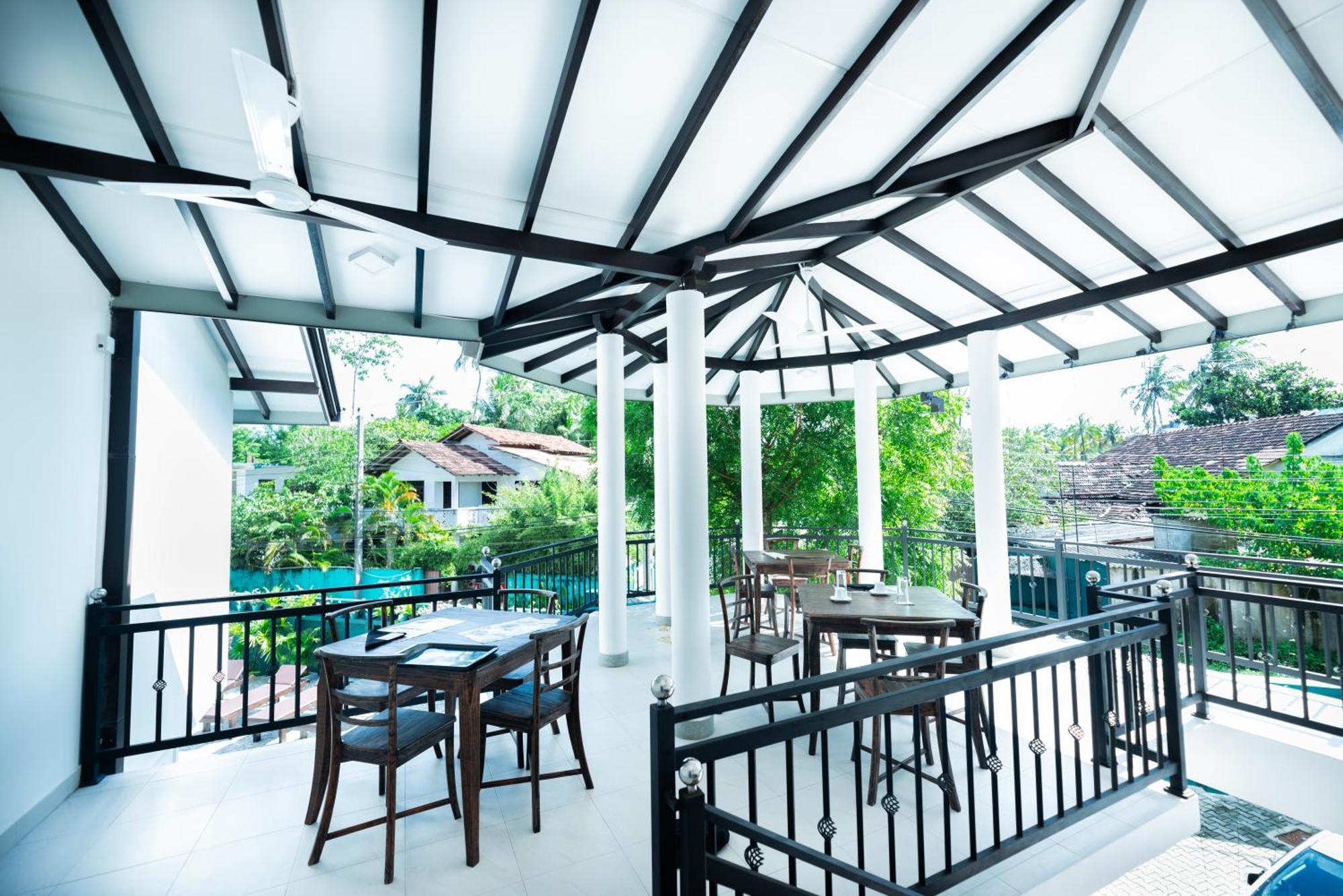 Teya Beach Hotel Ahangama Luaran gambar