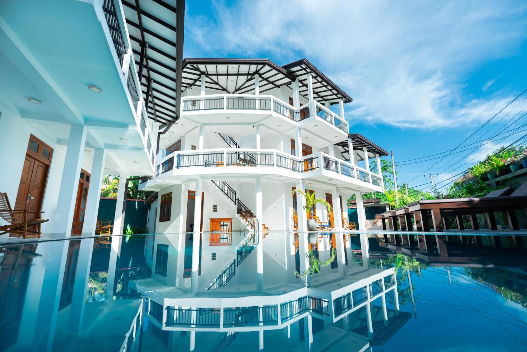 Teya Beach Hotel Ahangama Luaran gambar
