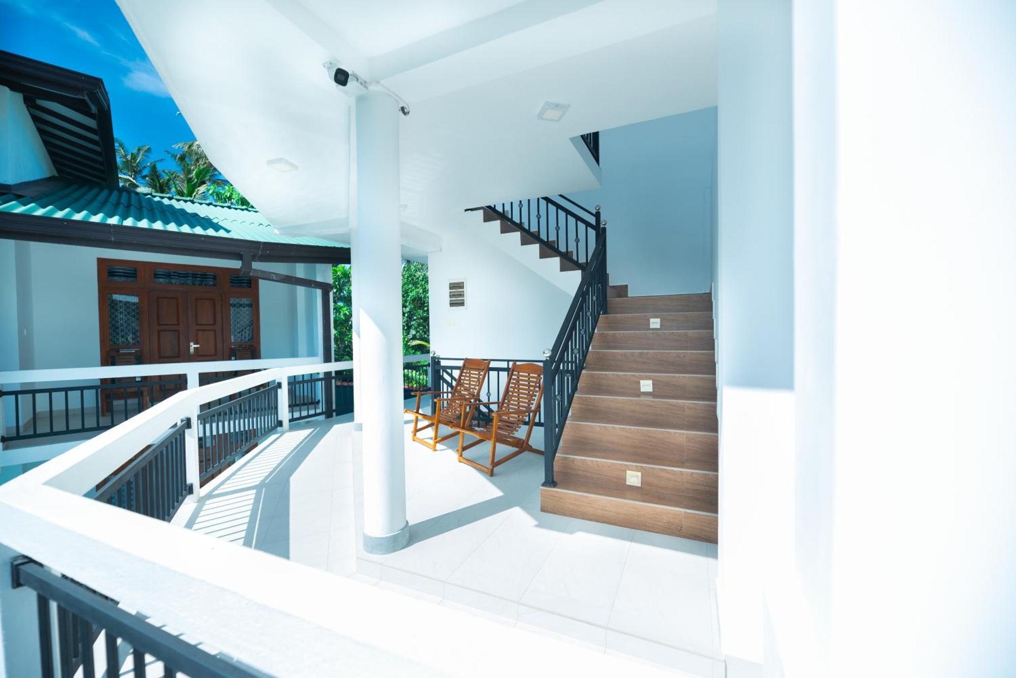 Teya Beach Hotel Ahangama Luaran gambar