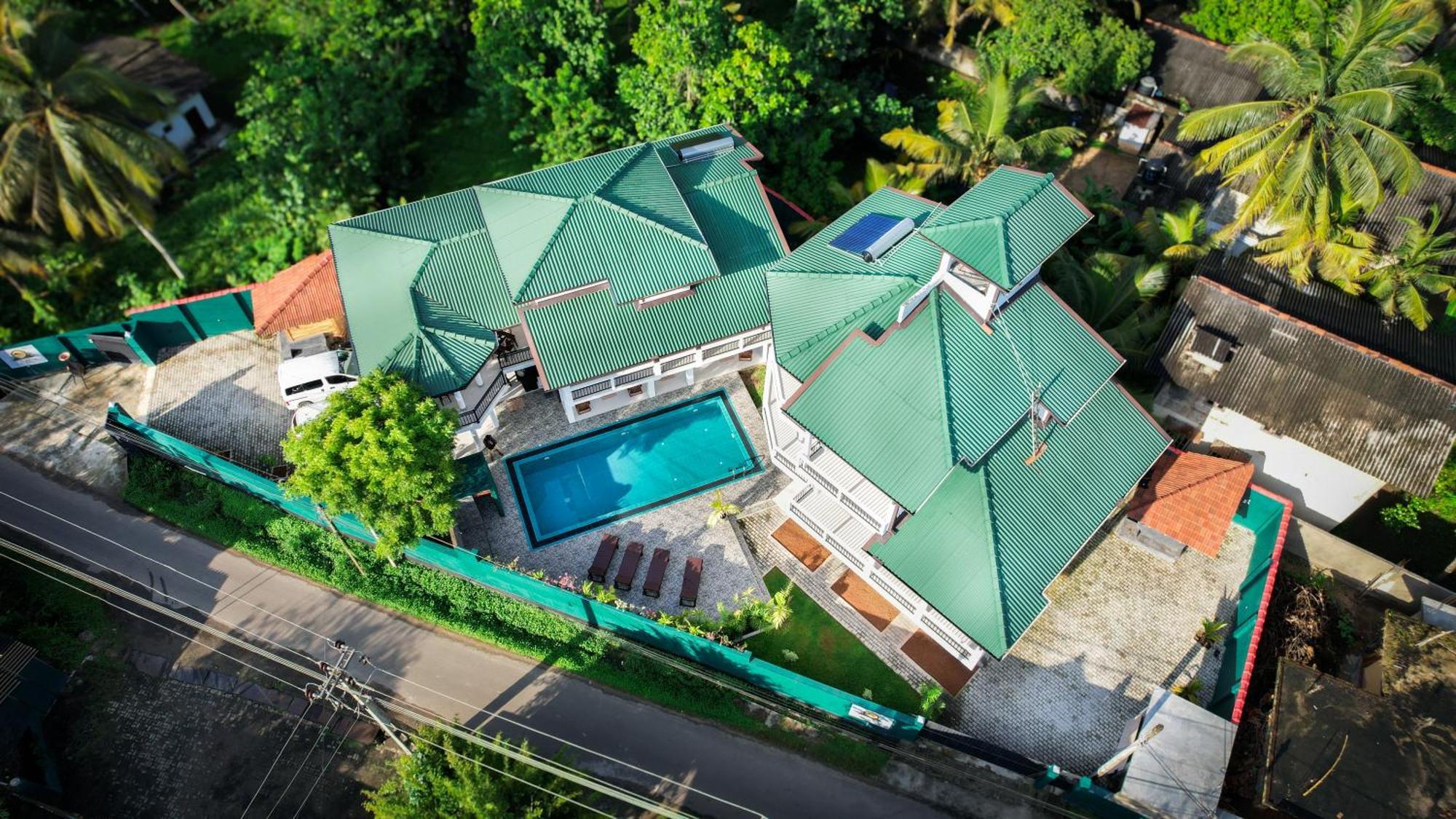 Teya Beach Hotel Ahangama Luaran gambar