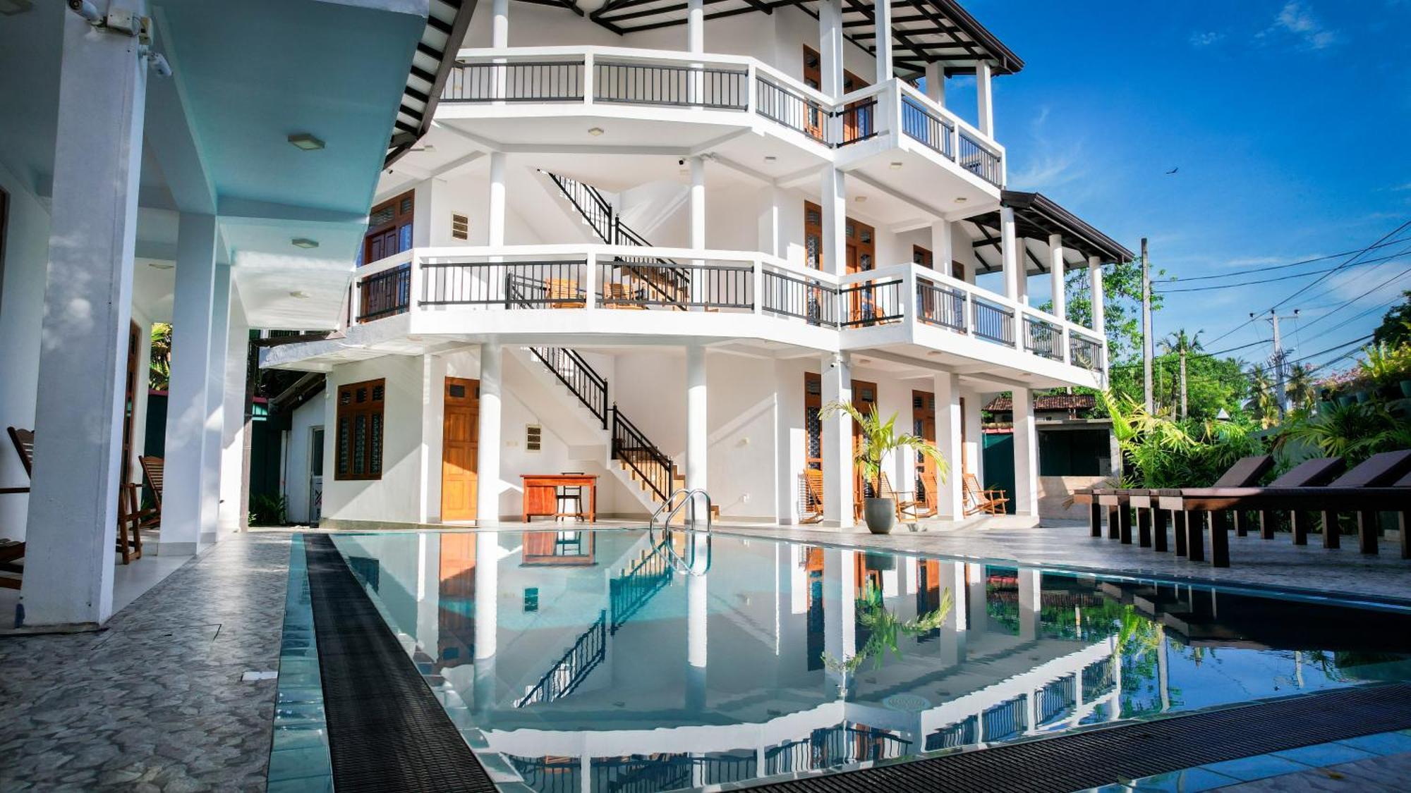 Teya Beach Hotel Ahangama Luaran gambar
