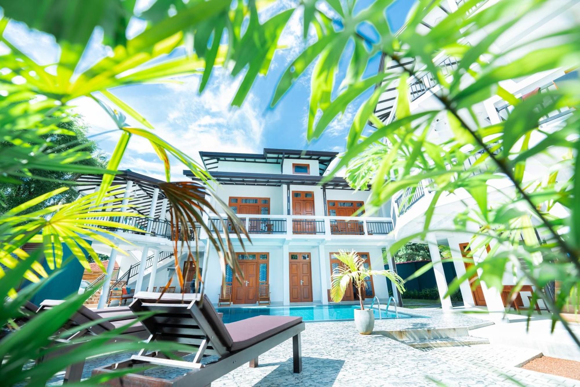 Teya Beach Hotel Ahangama Luaran gambar